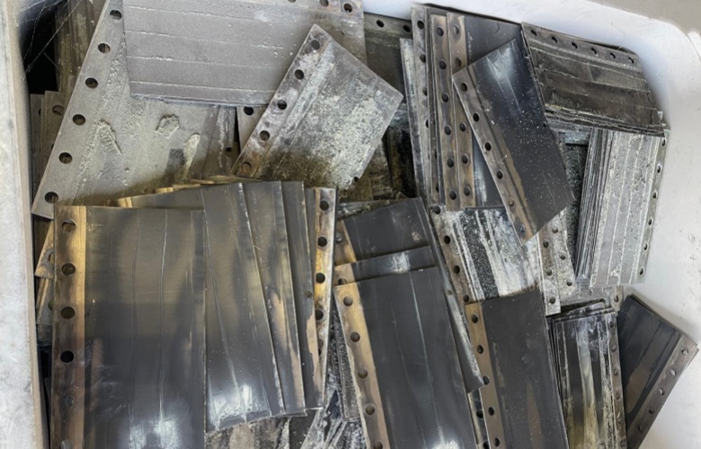 Titan -Anoden -Schrott aus Kupferfolienelektrolyse