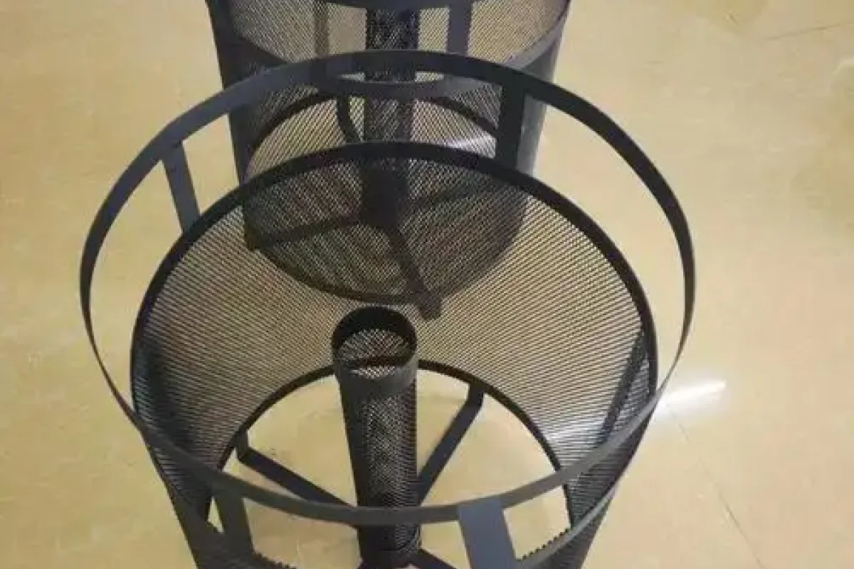 Titanium mesh basket assemblies for industrial recycling